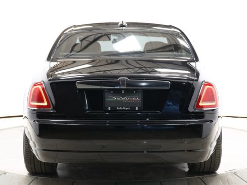 Used 2015 Rolls-Royce Ghost RWD image 74