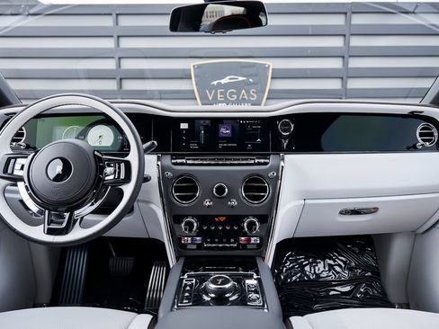 Used 2026 Rolls-Royce Cullinan AWD/4WD image 59