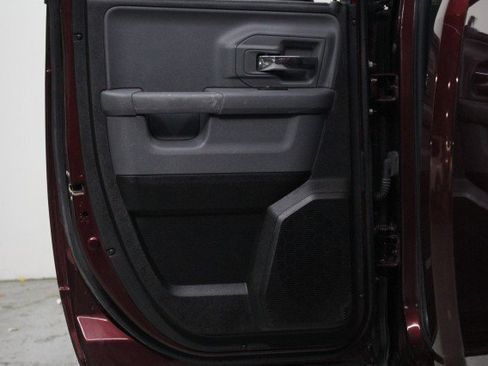 Used 2024 RAM 1500 Classic SLT image 30