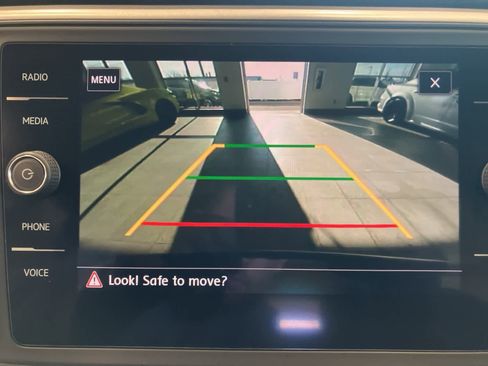 Used 2021 Volkswagen Atlas SE image 20