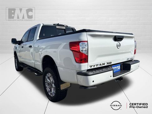 Used 2023 Nissan Titan SV w/ SV Convenience Package image 4