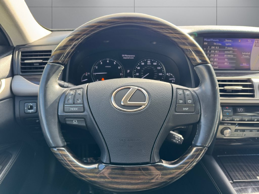 Used 2016 Lexus LS 460 AWD w/ Comfort Package image 13