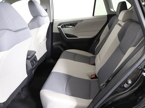 Used 2024 Toyota RAV4 XLE image 31