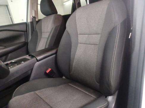 Used 2024 Nissan Rogue SV FWD image 17