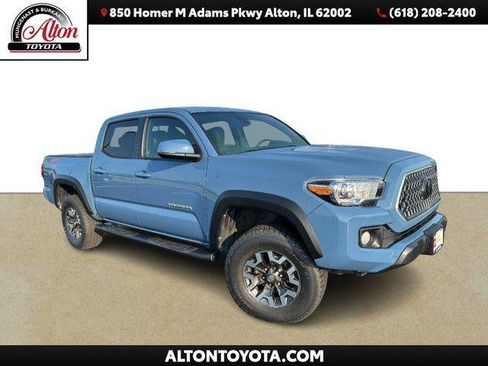 Certified 2019 Toyota Tacoma TRD Off-Road AWD/4WD image 1