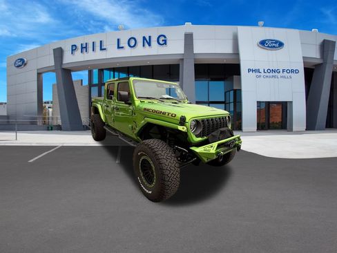 Used 2025 Jeep Gladiator Rubicon AWD/4WD image 8