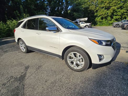 Used 2020 Chevrolet Equinox Premier FWD image 10