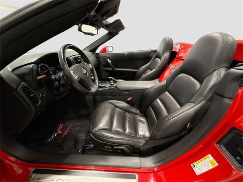 Used 2009 Chevrolet Corvette Convertible w/ Preferred Equipment Group image 17