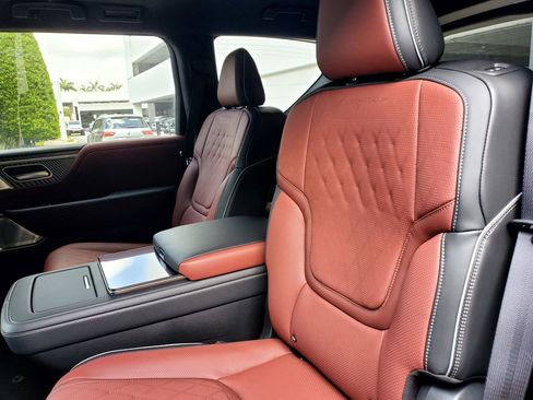 New 2025 INFINITI QX80 Autograph AWD/4WD image 7