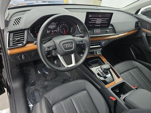Used 2022 Audi Q5 2.0T Premium w/ Convenience Package image 16