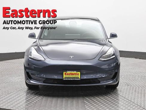 Used 2019 Tesla Model 3 Standard Range Plus RWD image 2