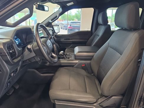 Used 2024 Ford F150 XLT w/ XLT Black Appearance Package AWD/4WD image 15