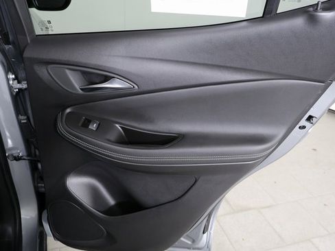 Used 2025 Buick Encore GX Avenir image 13