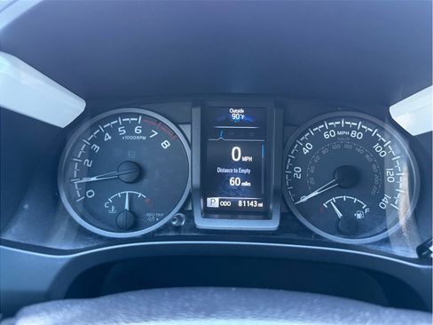 Used 2016 Toyota Tacoma TRD Sport w/ Towing Package image 16