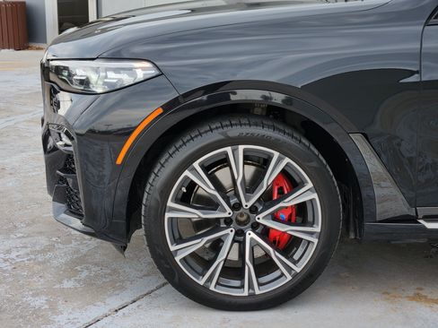 Used 2021 BMW X7 xDrive40i w/ M Sport Package AWD/4WD image 9