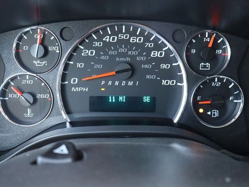 New 2025 Chevrolet Express 2500 Work Van w/ Driver Convenience Package image 19