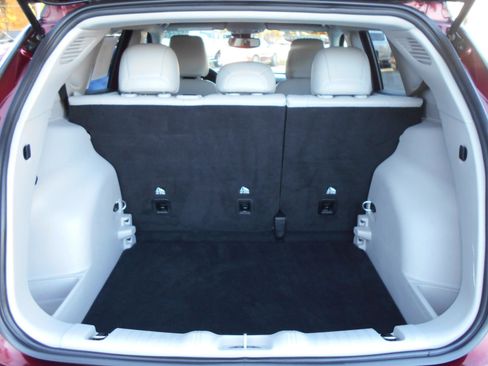 Certified 2022 Jeep Compass Limited image 23