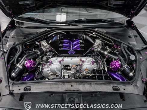 Used 2013 Nissan GT-R Premium image 3