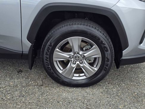 Used 2025 Toyota RAV4 LE image 9