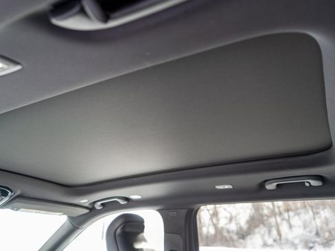 Used 2024 Jeep Grand Cherokee L Summit w/ High Altitude Package image 15