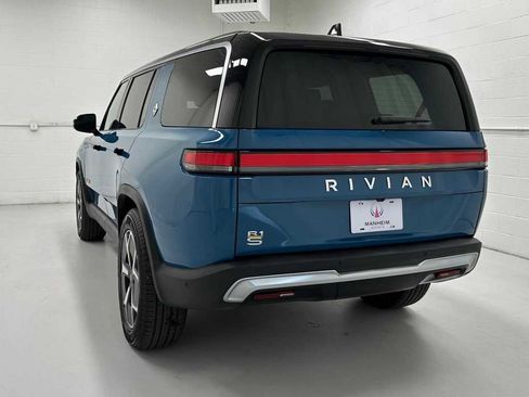 Used 2024 Rivian R1S Adventure image 8