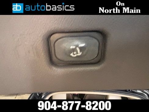 Used 2019 Lincoln Nautilus Select w/ Cargo Utility Package FWD image 17