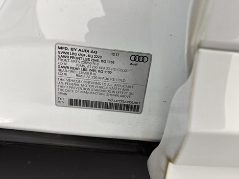 Used 2018 Audi Q3 2.0T Premium Plus AWD/4WD image 38