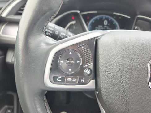 Used 2018 Honda Civic Touring image 22