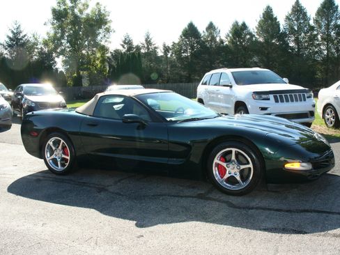 Used 2001 Chevrolet Corvette Convertible w/ Preferred Equipment Group2 image 2