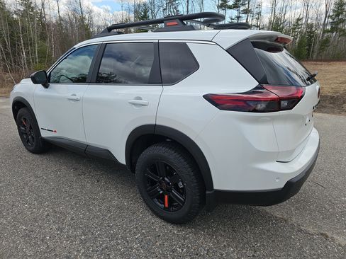 New 2026 Nissan Rogue SV AWD/4WD image 5