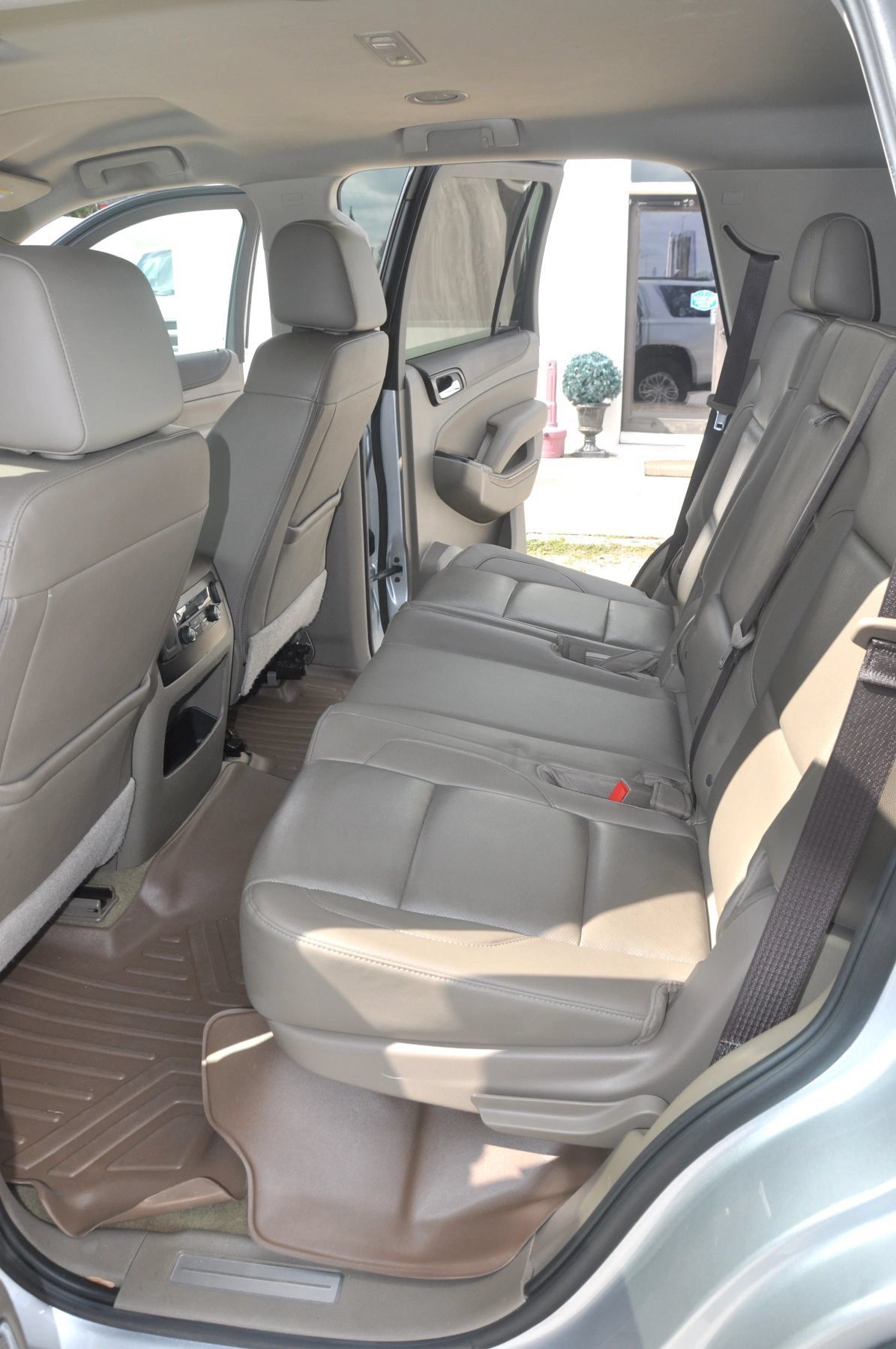 Used 2017 GMC Yukon SLT RWD image 31
