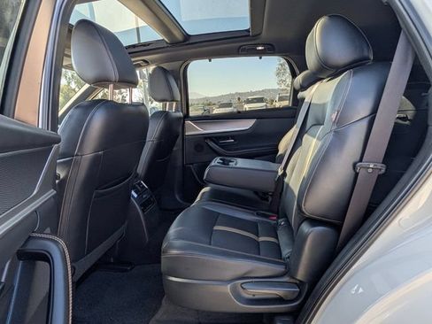 Certified 2025 MAZDA CX-70 Plug-In Hybrid w/ Premium Plus AWD/4WD image 15