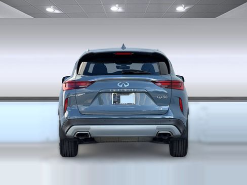 Used 2023 INFINITI QX50 Luxe FWD image 10