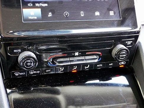 Used 2023 Jeep Grand Cherokee L Laredo RWD image 30