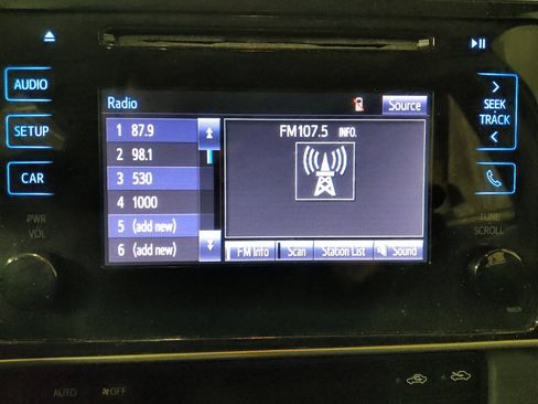 Used 2019 Toyota Corolla LE FWD image 25