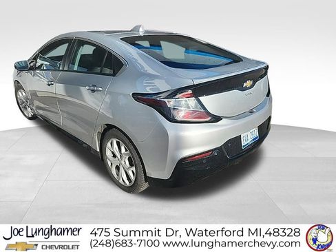 Used 2018 Chevrolet Volt Premier w/ Driver Confidence Package image 6