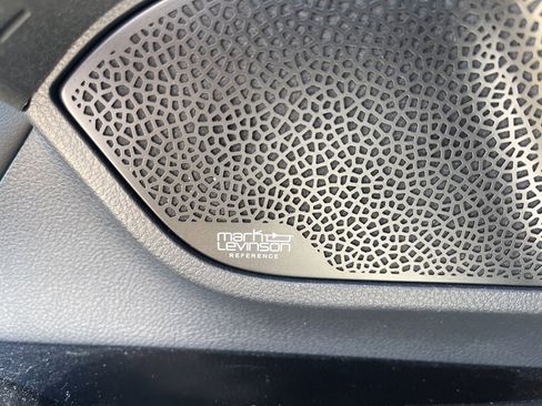 Used 2022 Lexus LX 600 4WD w/ Appearance Package image 11