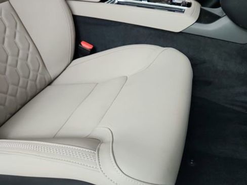 Certified 2026 Volvo XC90 B6 Plus w/ Protection Package Premier AWD/4WD image 38