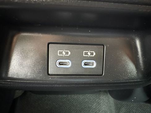 Certified 2025 Toyota Corolla LE image 21