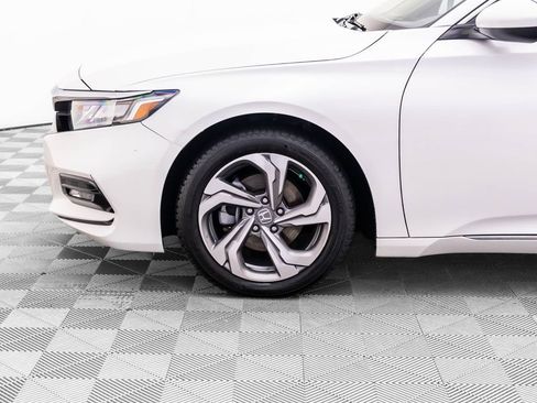 Used 2018 Honda Accord EX image 33