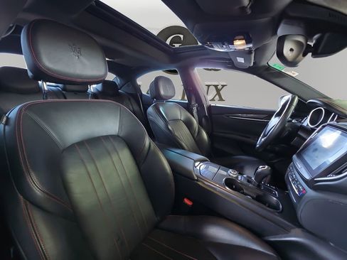 Used 2017 Maserati Ghibli image 20
