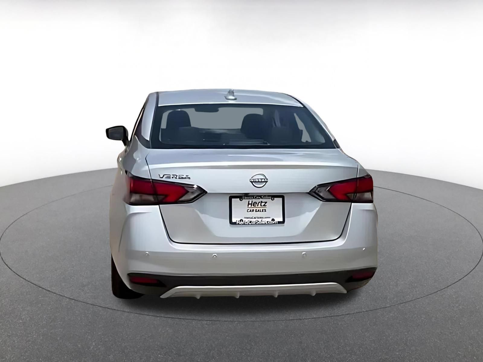 Used 2025 Nissan Versa SV FWD image 10