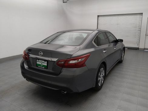 Used 2018 Nissan Altima 2.5 S w/ S Convenience Package image 9