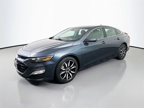 Used 2021 Chevrolet Malibu RS image 3