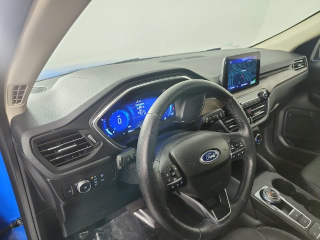 Used 2020 Ford Escape Titanium AWD/4WD image 23