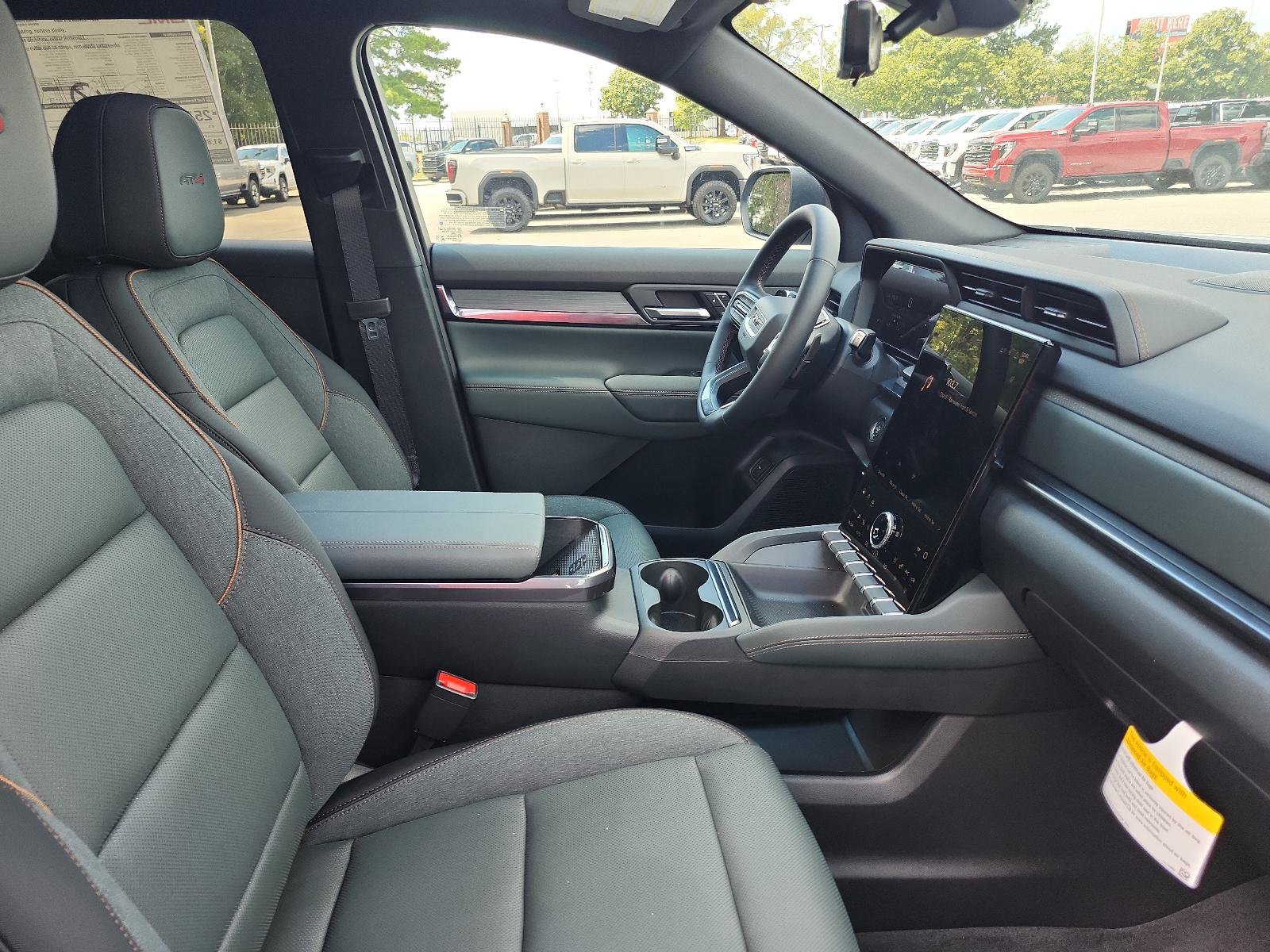 New 2027 GMC Terrain AT4 w/ Convenience Package III AWD/4WD image 6