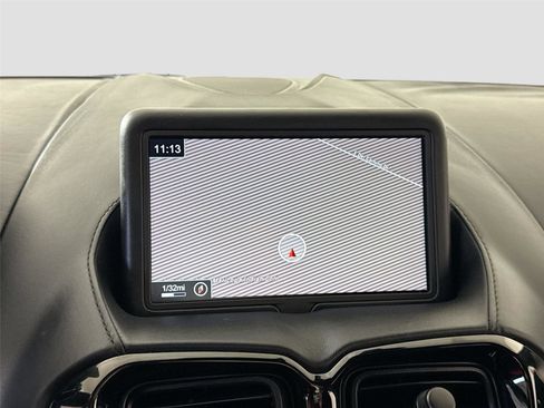 Used 2022 Aston Martin V8 Vantage Coupe image 19