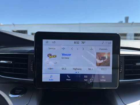 Used 2023 Ford Explorer XLT w/ Equipment Group 202A AWD/4WD image 24