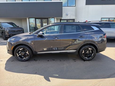 New 2026 Kia Sportage EX image 2