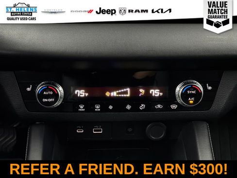 Used 2024 Mitsubishi Outlander SE image 26